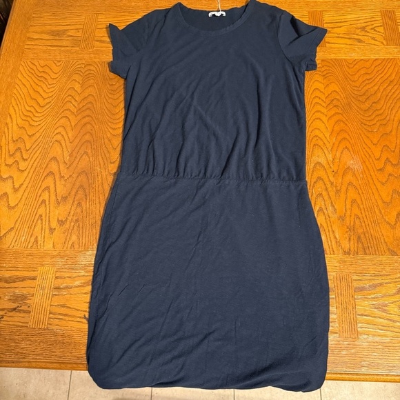 James Perse T-Shirt Dress in Navy Sz 4 or XL Slim Fit Essential Minimalist Chic - Picture 6 of 16